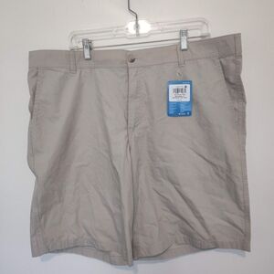Columbia Men's Light Khaki Flat-Front Shorts